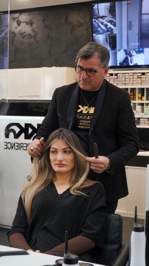 Teasylights: la nuova frontiera delle schiariture secondo Leno Romeo